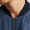 Chic och stilfull bomberjacka i chambray från Bonobos Chic och stilfull bomberjacka i chambray från Bonobos