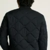 Den quiltade nylonbomberjackan Den quiltade nylonbomberjackan