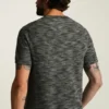 Färgglad stil med Bonobos Space Dye-tröja Färgglad stil med Bonobos Space Dye-tröja
