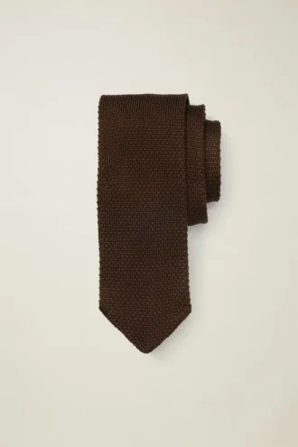 Fullända din outfit med Bonobos premium-slips i siden