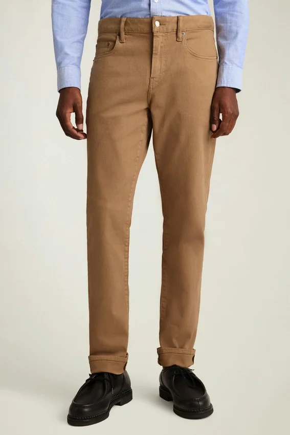 Gör dig redo för jet-set-livet med Bonobos extra stretchiga Stretch Travel Jeans Gör dig redo för jet-set-livet med Bonobos extra stretchiga Stretch Travel Jeans