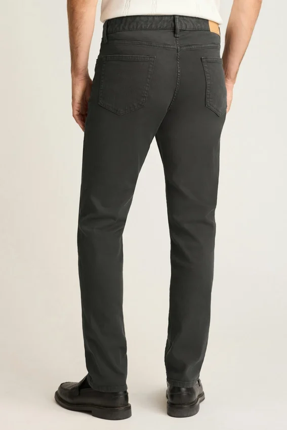 Gör dig redo för jet-set-livet med Bonobos extra stretchiga Stretch Travel Jeans Gör dig redo för jet-set-livet med Bonobos extra stretchiga Stretch Travel Jeans