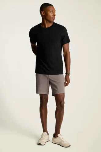 Herr-T-shirt i linne med rund hals Herr-T-shirt i linne med rund hals