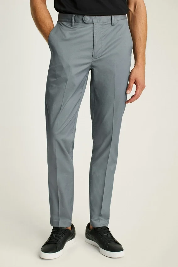 Håll dig sval och se snygg ut med Bonobos Tech Trouser Håll dig sval och se snygg ut med Bonobos Tech Trouser