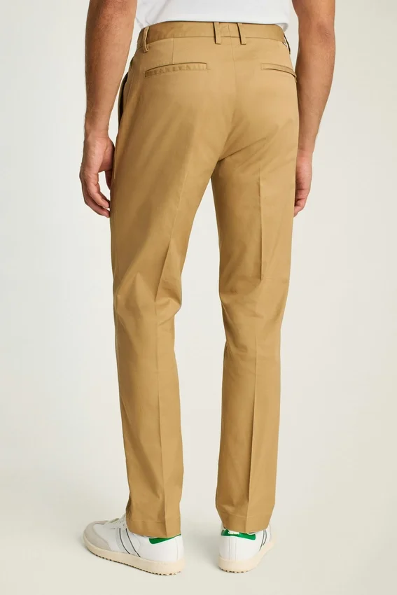 Håll dig sval och se snygg ut med Bonobos Tech Trouser Håll dig sval och se snygg ut med Bonobos Tech Trouser