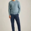 Mellantjock tröja med texturerad stickning och rund hals