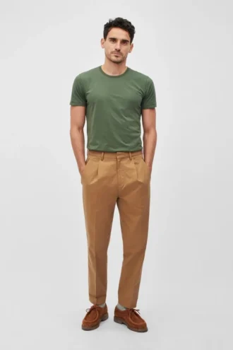 Plisserade stretch-chino-shorts