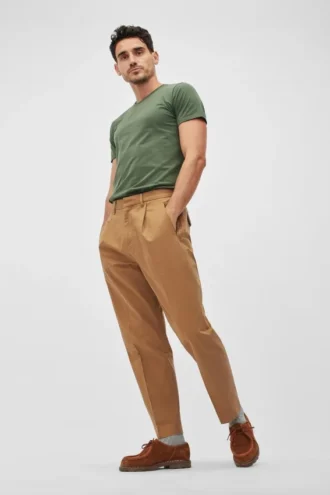 Plisserade stretch-chino-shorts