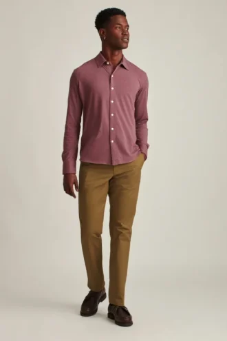 Stretch Washed Chino: Skräddarsydda chinos med Slim Fit-passform Stretch Washed Chino: Skräddarsydda chinos med Slim Fit-passform