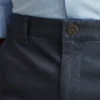 Stretch Washed Chino: Skräddarsydda chinos med Slim Fit-passform Stretch Washed Chino: Skräddarsydda chinos med Slim Fit-passform