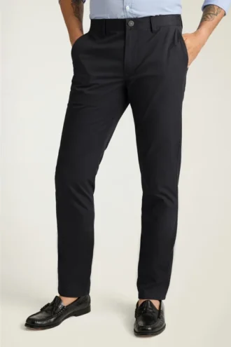 Stretch Washed Chino: Skräddarsydda chinos med Slim Fit-passform Stretch Washed Chino: Skräddarsydda chinos med Slim Fit-passform