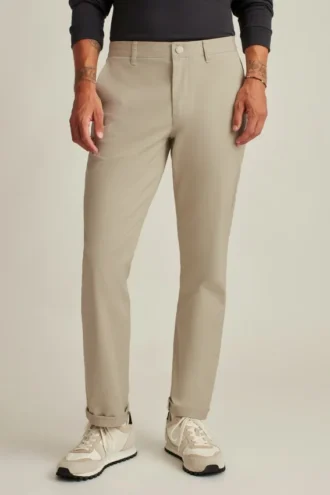 Stretch Washed Chino: Skräddarsydda chinos med Slim Fit-passform Stretch Washed Chino: Skräddarsydda chinos med Slim Fit-passform