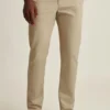 Stretch Washed Chino: Skräddarsydda chinos med Slim Fit-passform Stretch Washed Chino: Skräddarsydda chinos med Slim Fit-passform