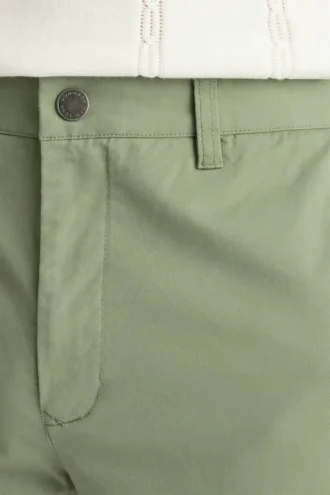 Stretch Washed Chino: Skräddarsydda chinos med Slim Fit-passform Stretch Washed Chino: Skräddarsydda chinos med Slim Fit-passform