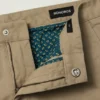 Stretch Washed Chino: Skräddarsydda chinos med Slim Fit-passform Stretch Washed Chino: Skräddarsydda chinos med Slim Fit-passform