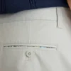 Stretch Washed Chino: Skräddarsydda chinos med Slim Fit-passform Stretch Washed Chino: Skräddarsydda chinos med Slim Fit-passform