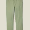 Stretch Washed Chino: Skräddarsydda chinos med Slim Fit-passform