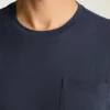 T-shirt med ficka i ekologisk bomull T-shirt med ficka i ekologisk bomull