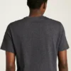 T-shirt med ficka i ekologisk bomull T-shirt med ficka i ekologisk bomull