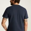T-shirt med ficka i ekologisk bomull T-shirt med ficka i ekologisk bomull