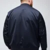 The Boulevard Bomber Stora storlekar