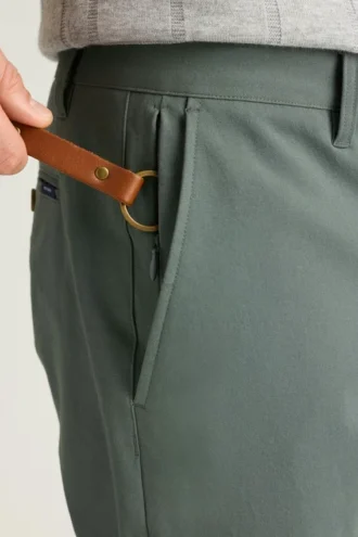 Upptäck en avslappnad stil med Bonobos Stretch Mens Chinos 2.0