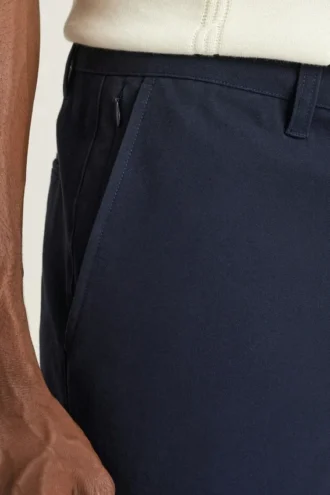Upptäck en avslappnad stil med Bonobos Stretch Mens Chinos 2.0