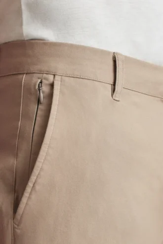 Upptäck en avslappnad stil med Bonobos Stretch Mens Chinos 2.0