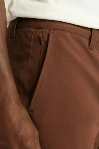 Upptäck en avslappnad stil med Bonobos Stretch Mens Chinos 2.0